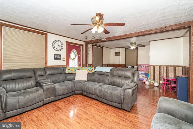 $245,000 | 599 East Market Street, Williamstown, PA 17098