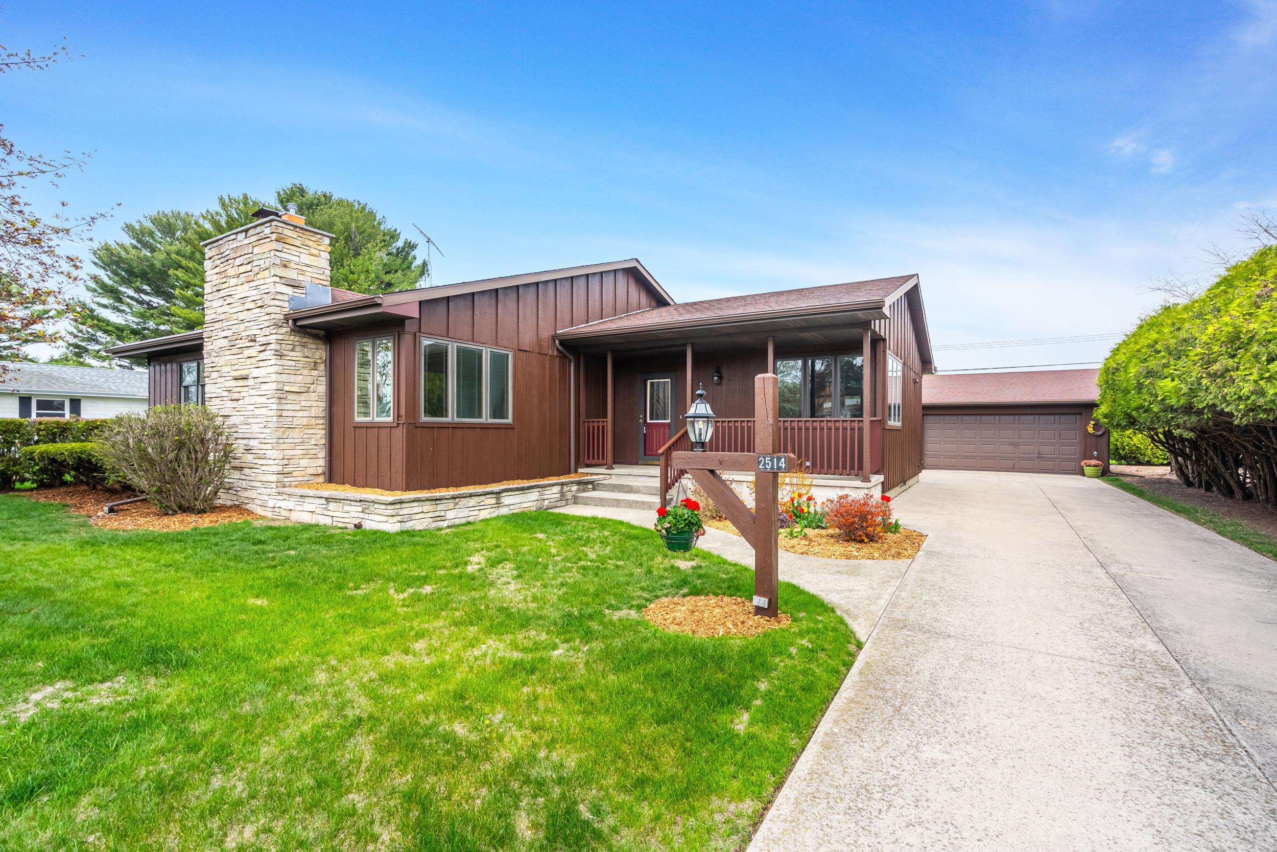 2514 42nd Street Two Rivers, WI 54241 - Photo 1 of 1 Gallery Image 1