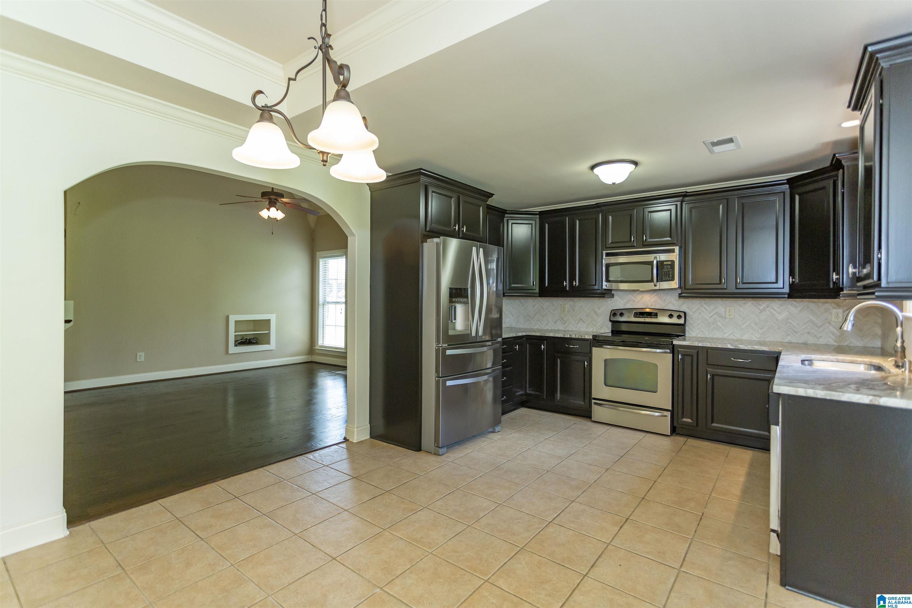 321 Lacey Avenue Alabaster, AL 35114 - Photo 17 of 32