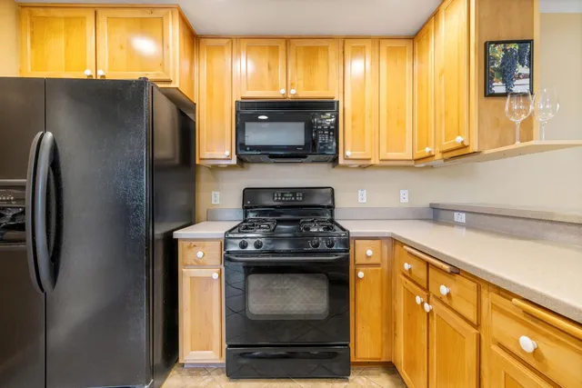 $419,000 | 1501 Secret Ravine Pwy, Unit 326, Roseville, CA 95661