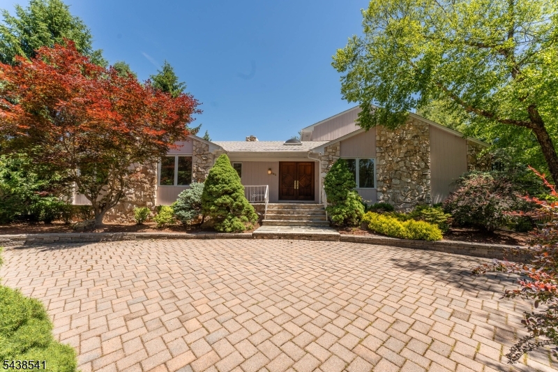 486 Summit Road Mountainside, NJ 07092 - Photo 1 of 50