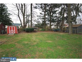 458 Kent Road Springfield, PA 19064 - Photo 2 of 12 Exterior Back
