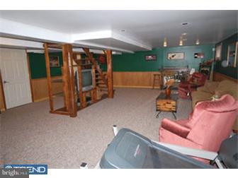 458 Kent Road Springfield, PA 19064 - Photo 9 of 12 Basement - Finished