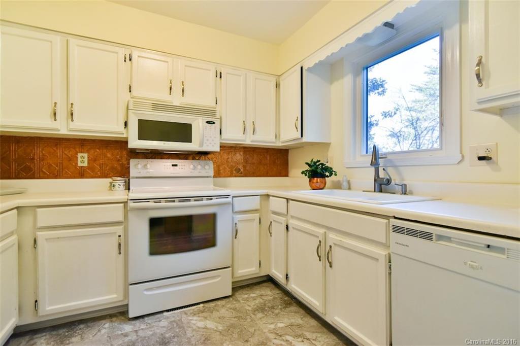 4091 Windward Drive, Unit 91 Tega Cay, SC 29708 - Photo 11 of 22 Gallery Image 11