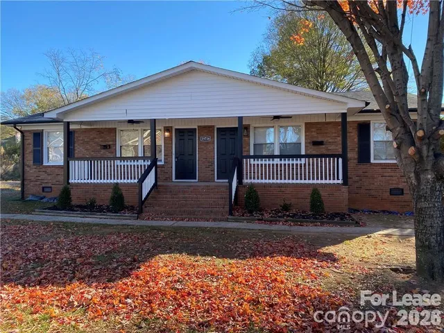 $1,300 | 19716 Smith Circle, Unit A, Cornelius, NC 28031