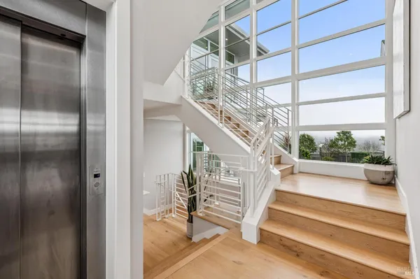 $7,999,000 | 36 Starbuck Drive, Muir Beach, CA 94965