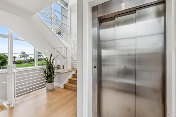 $7,999,000 | 36 Starbuck Drive, Muir Beach, CA 94965