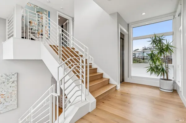 $7,999,000 | 36 Starbuck Drive, Muir Beach, CA 94965