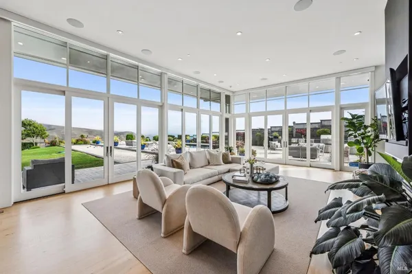 $7,999,000 | 36 Starbuck Drive, Muir Beach, CA 94965