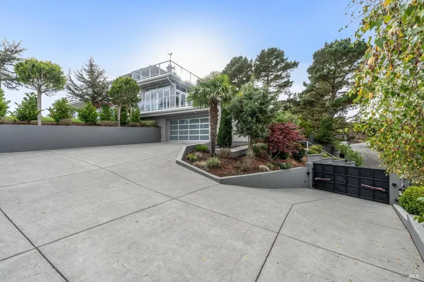 $7,999,000 | 36 Starbuck Drive, Muir Beach, CA 94965