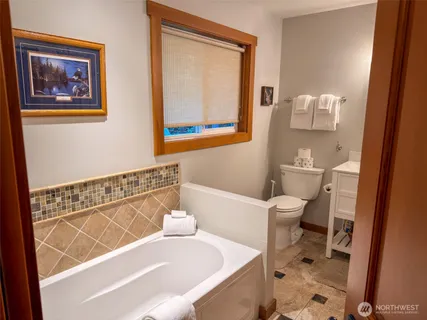 $714,999 | 140 Gybe Ho Road, Nordland, WA 98358