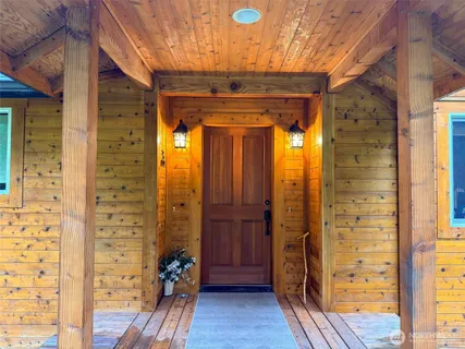 $714,999 | 140 Gybe Ho Road, Nordland, WA 98358