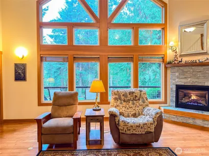 $714,999 | 140 Gybe Ho Road, Nordland, WA 98358