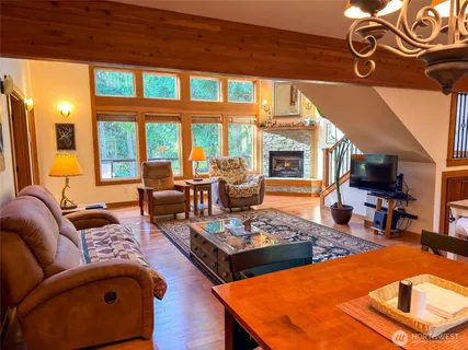 $714,999 | 140 Gybe Ho Road, Nordland, WA 98358