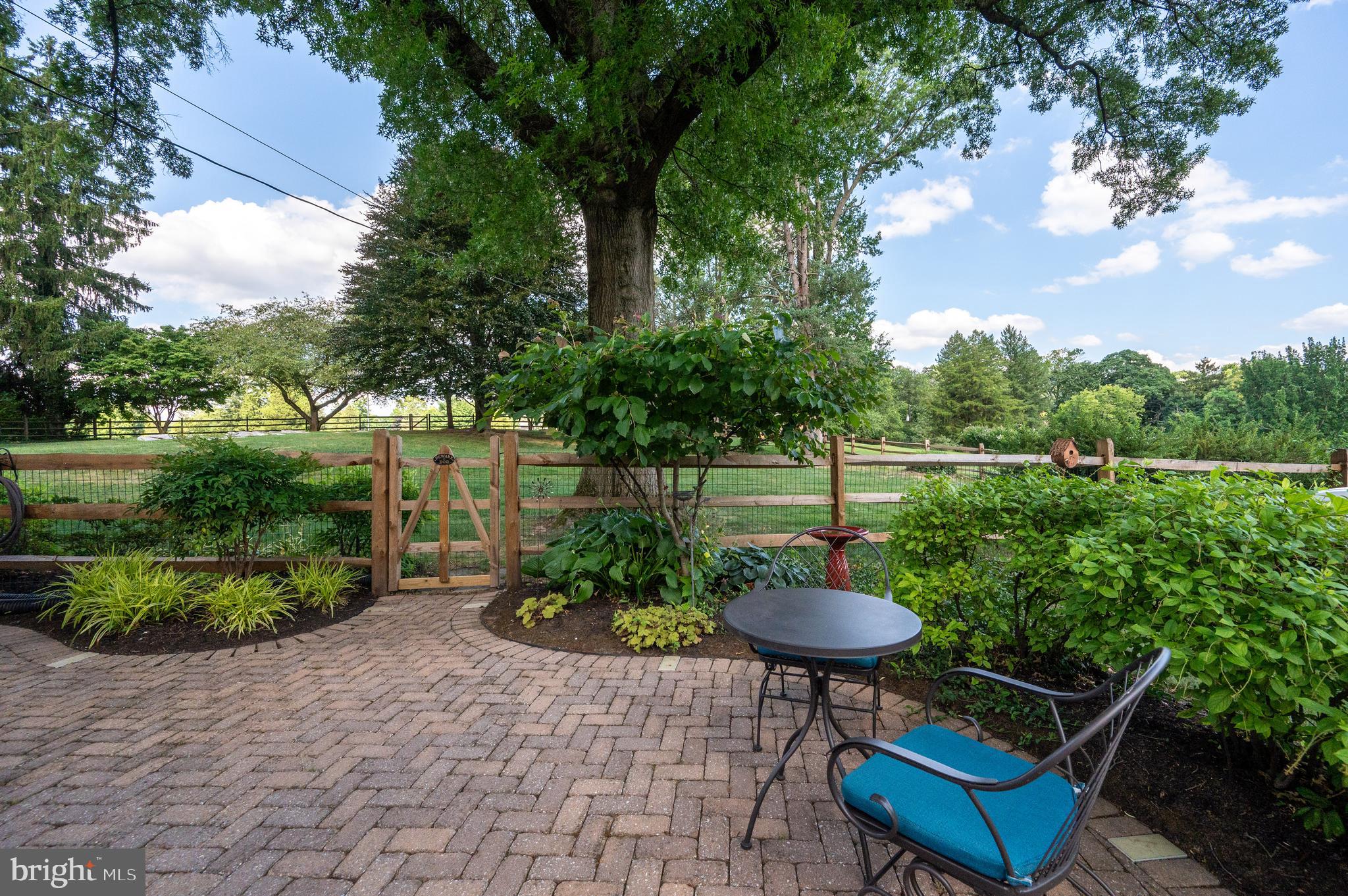 1703 Golf Road Reading, PA 19601 - Photo 57 of 70 Side paver patio