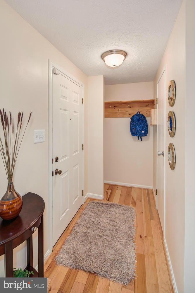 1749 Sundance Drive Reston, VA 20194 - Photo 2 of 28 Entry