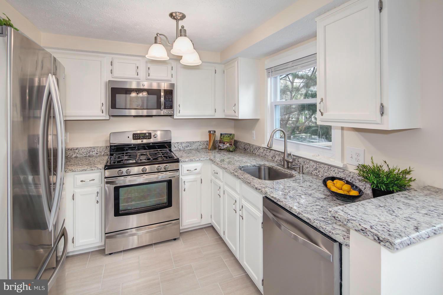 1749 Sundance Drive Reston, VA 20194 - Photo 14 of 28 Kitchen