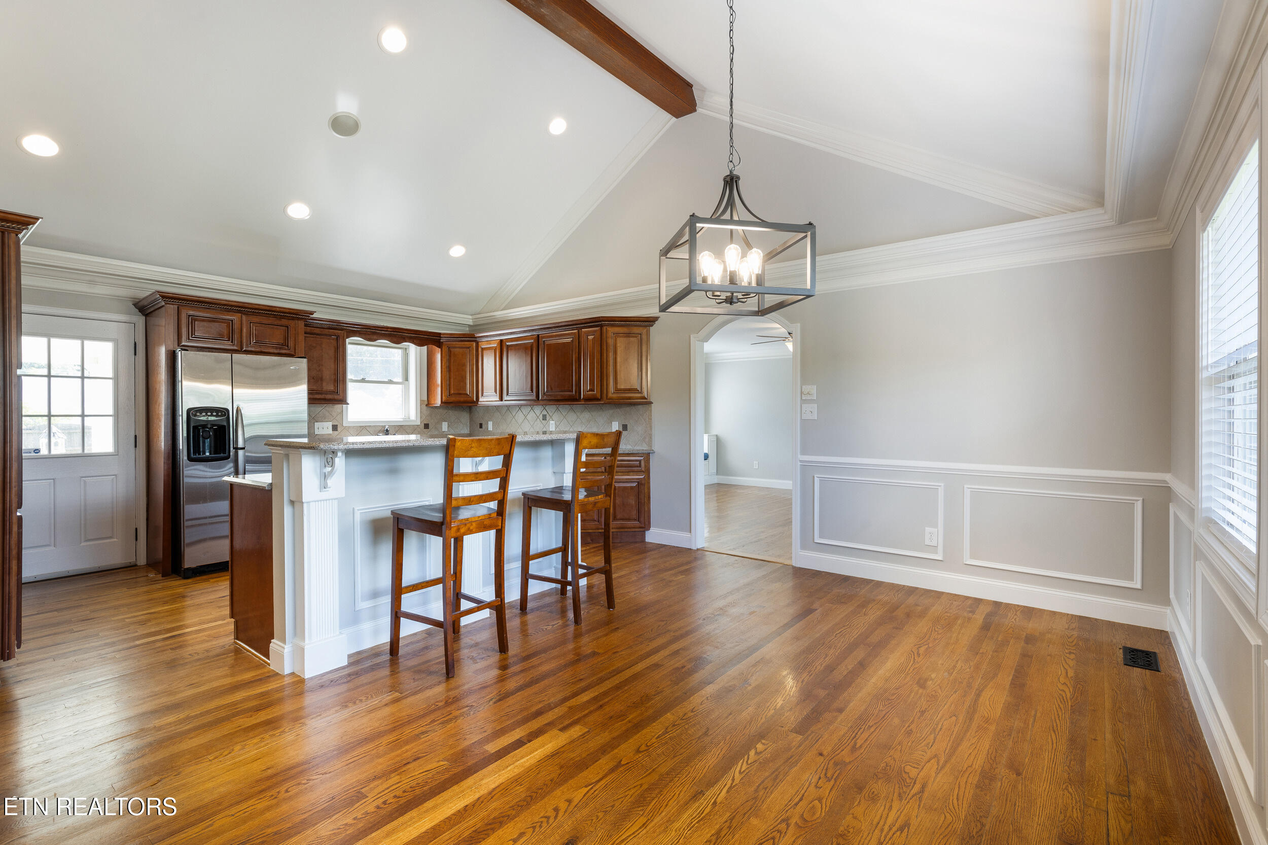 300 Riverside Drive Clinton, TN 37716 - Photo 13 of 35 030