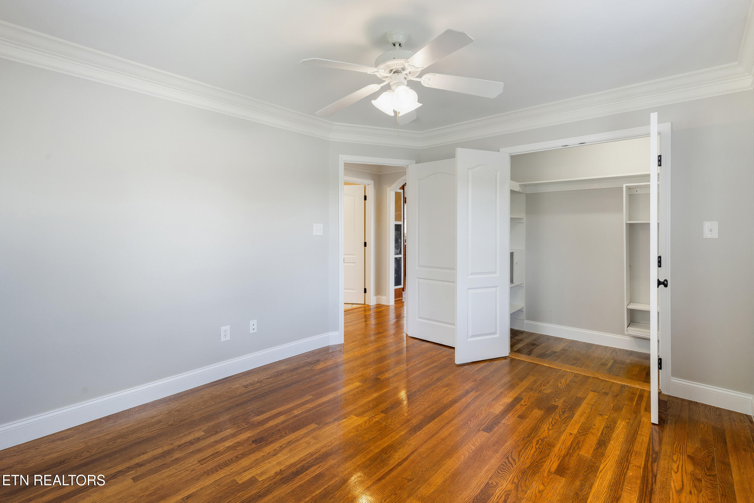300 Riverside Drive Clinton, TN 37716 - Photo 15 of 35 037
