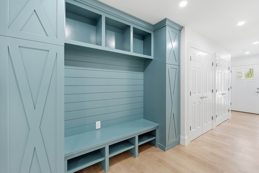 11 Washington Street Ipswich, MA 01938 - Photo 8 of 36