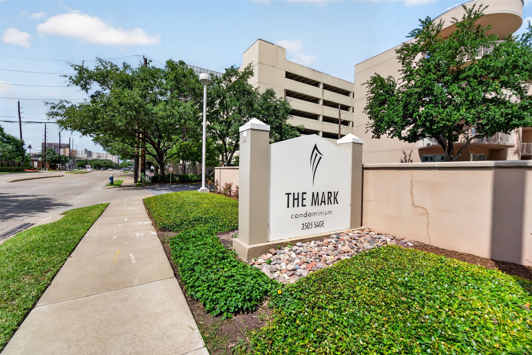 3505 Sage Road, Unit 314 Houston, TX 77056 - Photo 37 of 43 Gallery Image 37