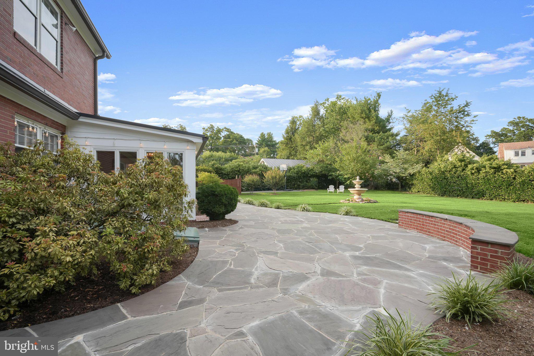 9305 Main Street Manassas, VA 20110 - Photo 28 of 86 Rear Patio