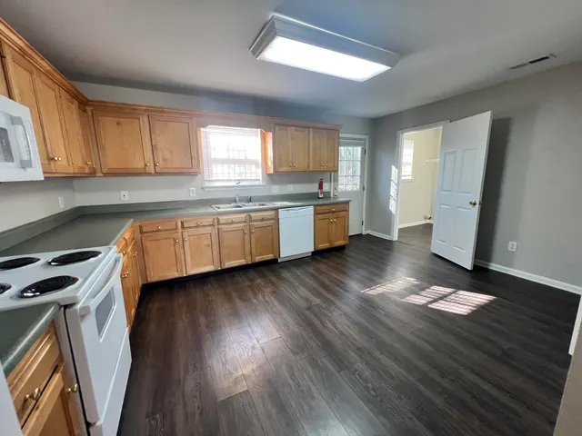 $1,225 | 3947 Webb Oaks Court, Chattanooga, TN 37416