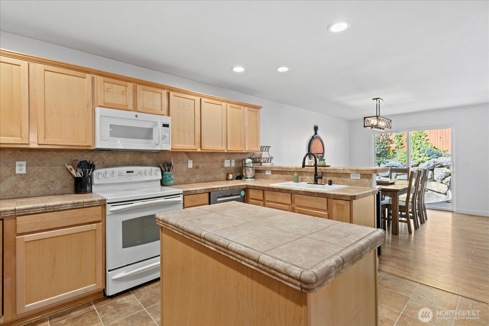 27708 Ridge Way Stanwood, WA 98292 - Photo 12 of 40