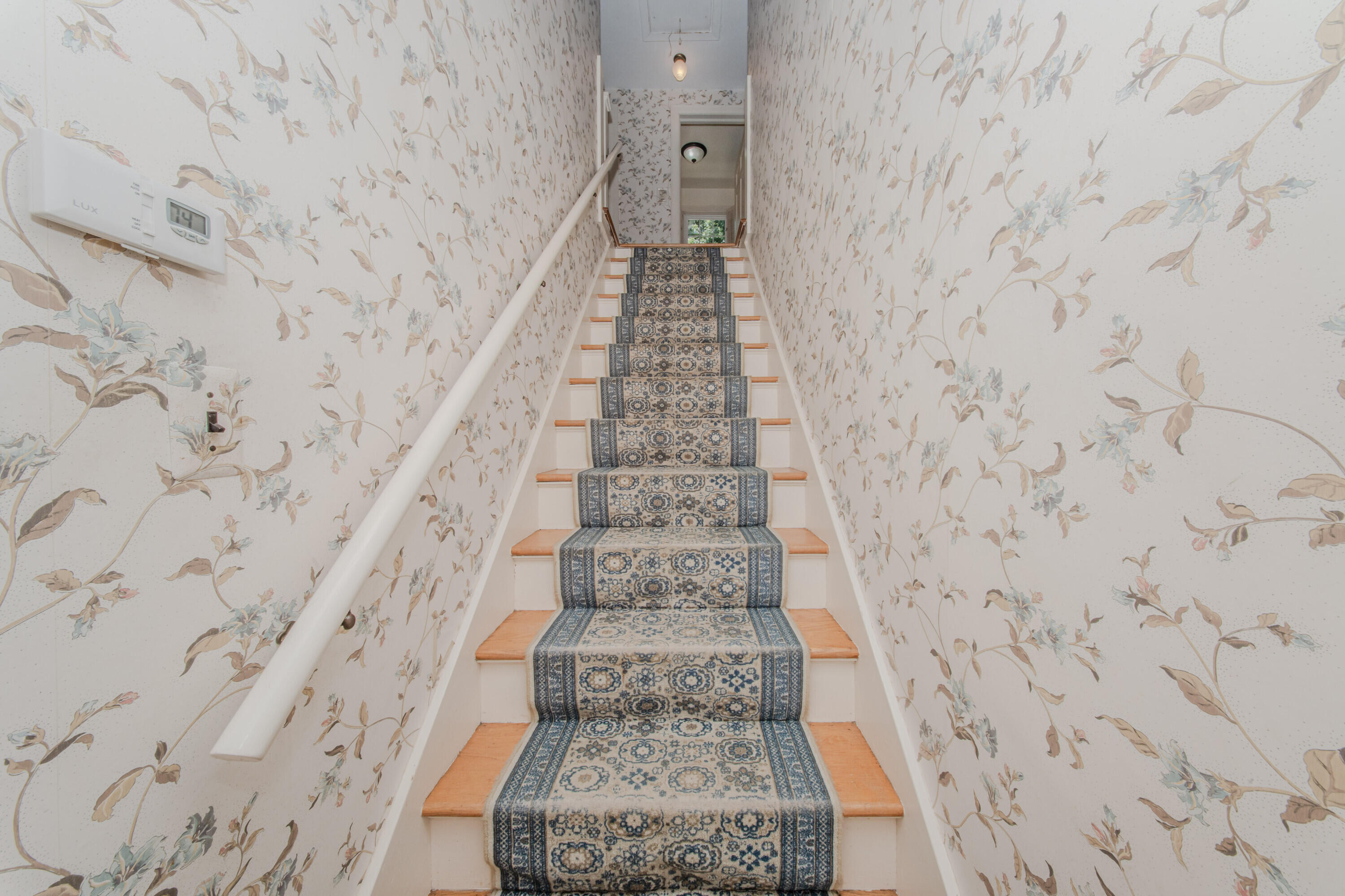 675 Mooreville Road Milan, MI 48160 - Photo 28 of 93 27 Stairs up 1