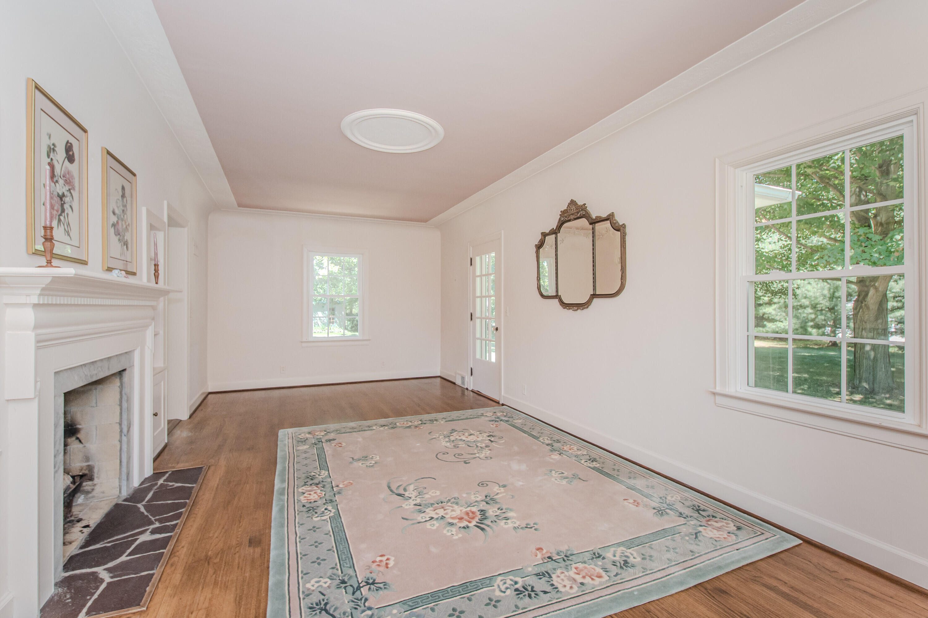 675 Mooreville Road Milan, MI 48160 - Photo 8 of 93 08 Living room 1