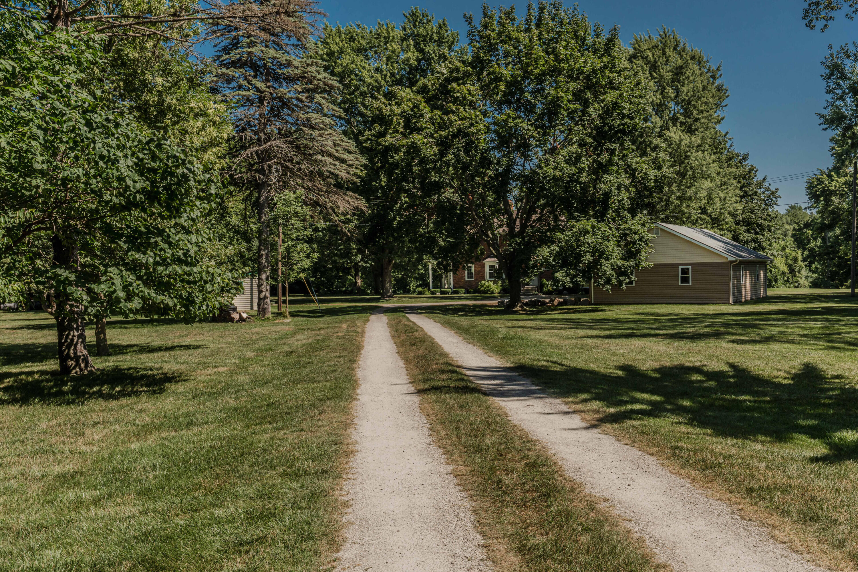 675 Mooreville Road Milan, MI 48160 - Photo 88 of 93 Driveway view 2