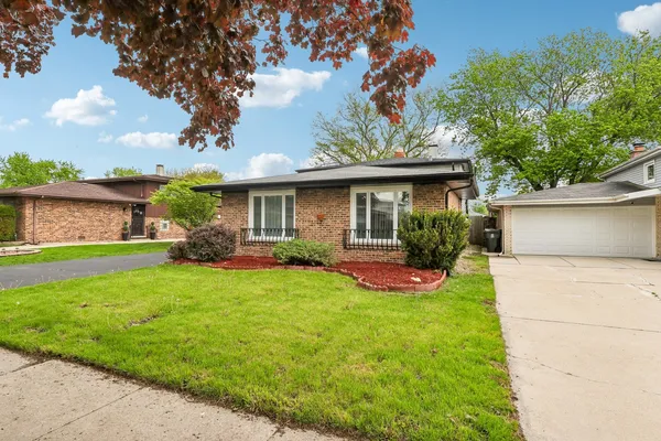 $269,900 | 15631 East End Avenue, Dolton, IL 60419