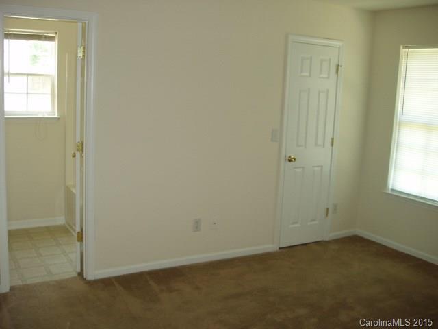 7123 Rumple Road, Unit 11 Charlotte, NC 28262 - Photo 5 of 7 Gallery Image 5