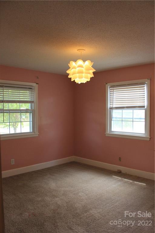 672 Fielding Road Charlotte, NC 28214 - Photo 22 of 38 Gallery Image 22