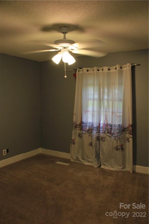 672 Fielding Road Charlotte, NC 28214 - Photo 23 of 38 Gallery Image 23