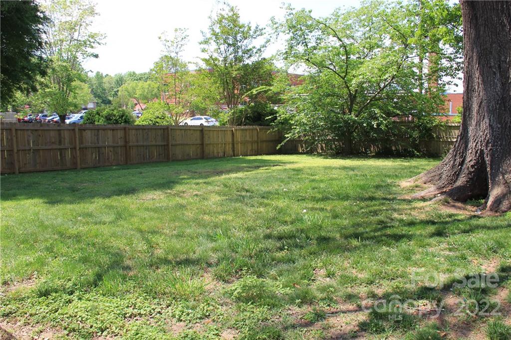 672 Fielding Road Charlotte, NC 28214 - Photo 32 of 38 Gallery Image 32