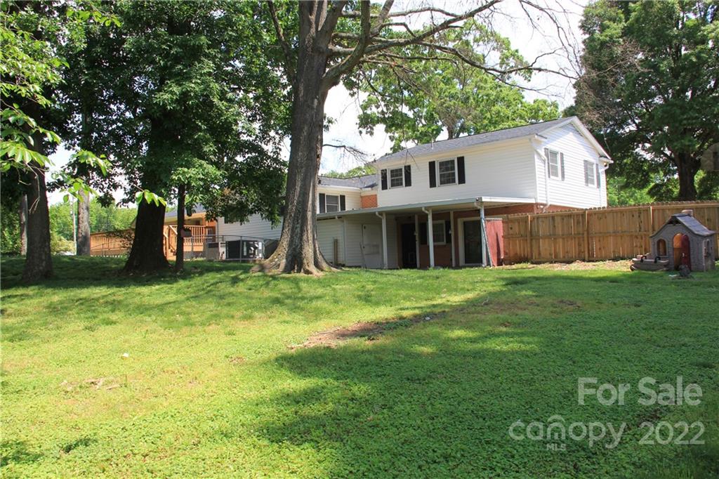 672 Fielding Road Charlotte, NC 28214 - Photo 33 of 38 Gallery Image 33