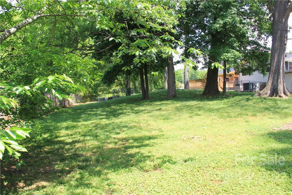 672 Fielding Road Charlotte, NC 28214 - Photo 34 of 38 Gallery Image 34