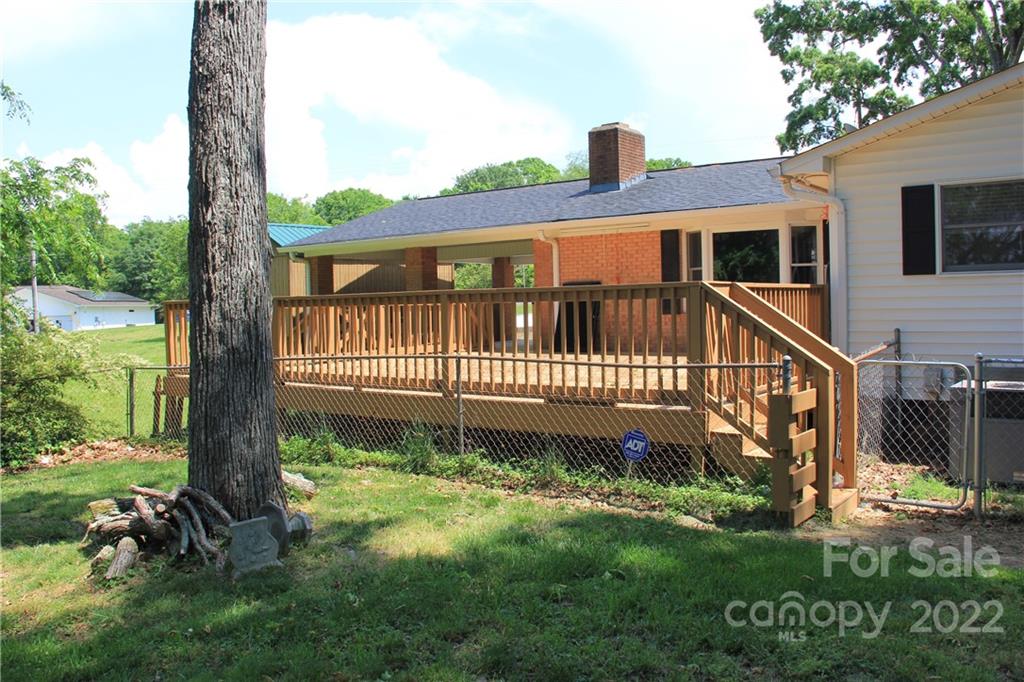 672 Fielding Road Charlotte, NC 28214 - Photo 35 of 38 Gallery Image 35