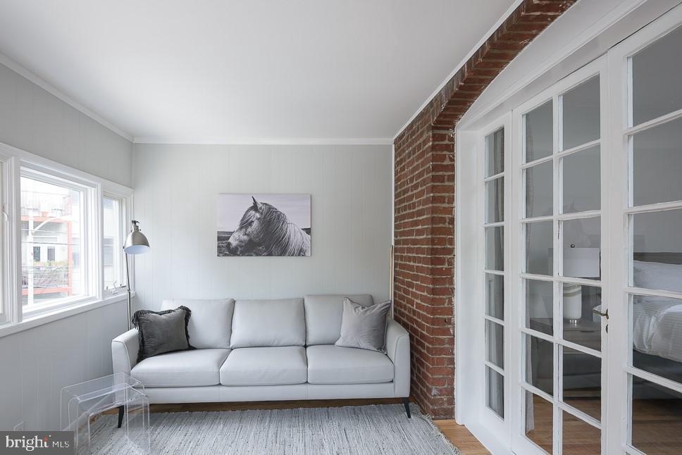 2321 Ashmead Place Northwest Washington, DC 20009 - Photo 18 of 32 Unit 2 - Sunroom