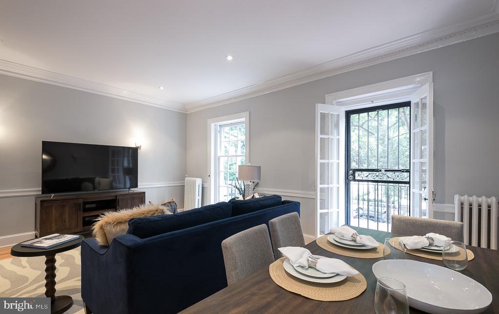 2321 Ashmead Place Northwest Washington, DC 20009 - Photo 3 of 32 Unit 1 - Living Room