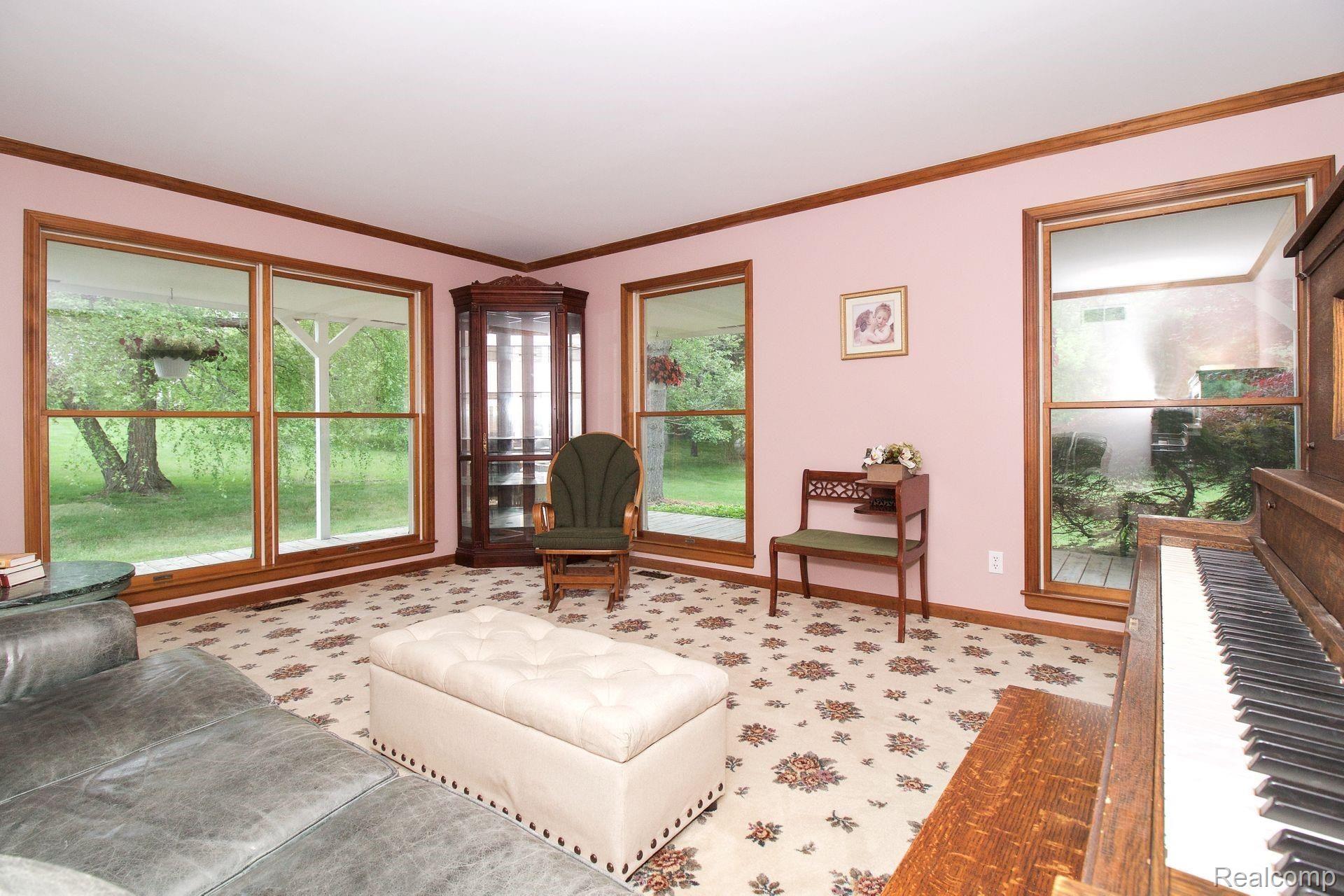 12798 Hibner Road Hartland, MI 48353 - Photo 19 of 36 10.jpg