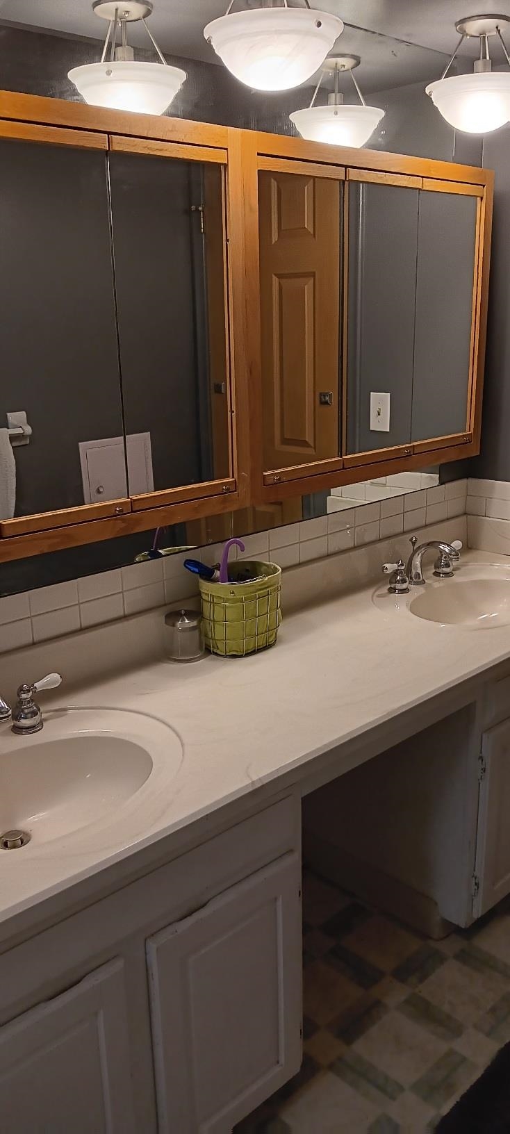 9441 Coldwater Road Flushing, MI 48433 - Photo 21 of 54 50149690-6c01f485-a7ae-4768-a38f-df97f9bbcc2a.JPG