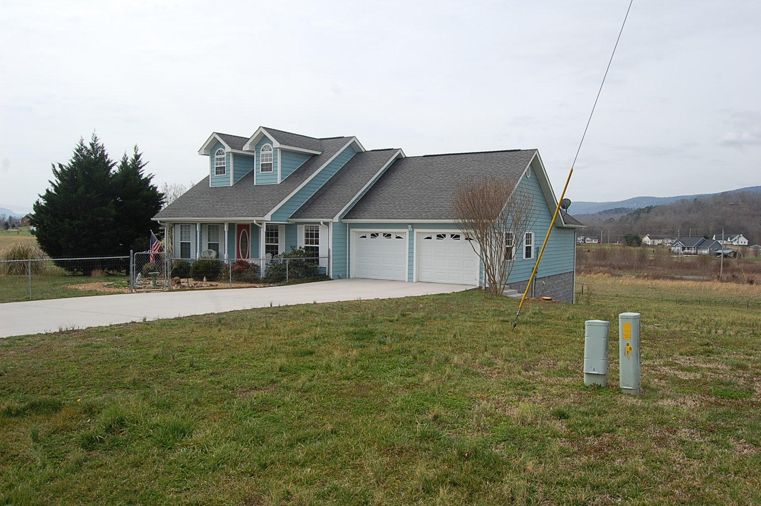 314 Neal Road Dunlap, TN 37327 - Photo 4 of 52 1242227 - 314 Neal Rd 004