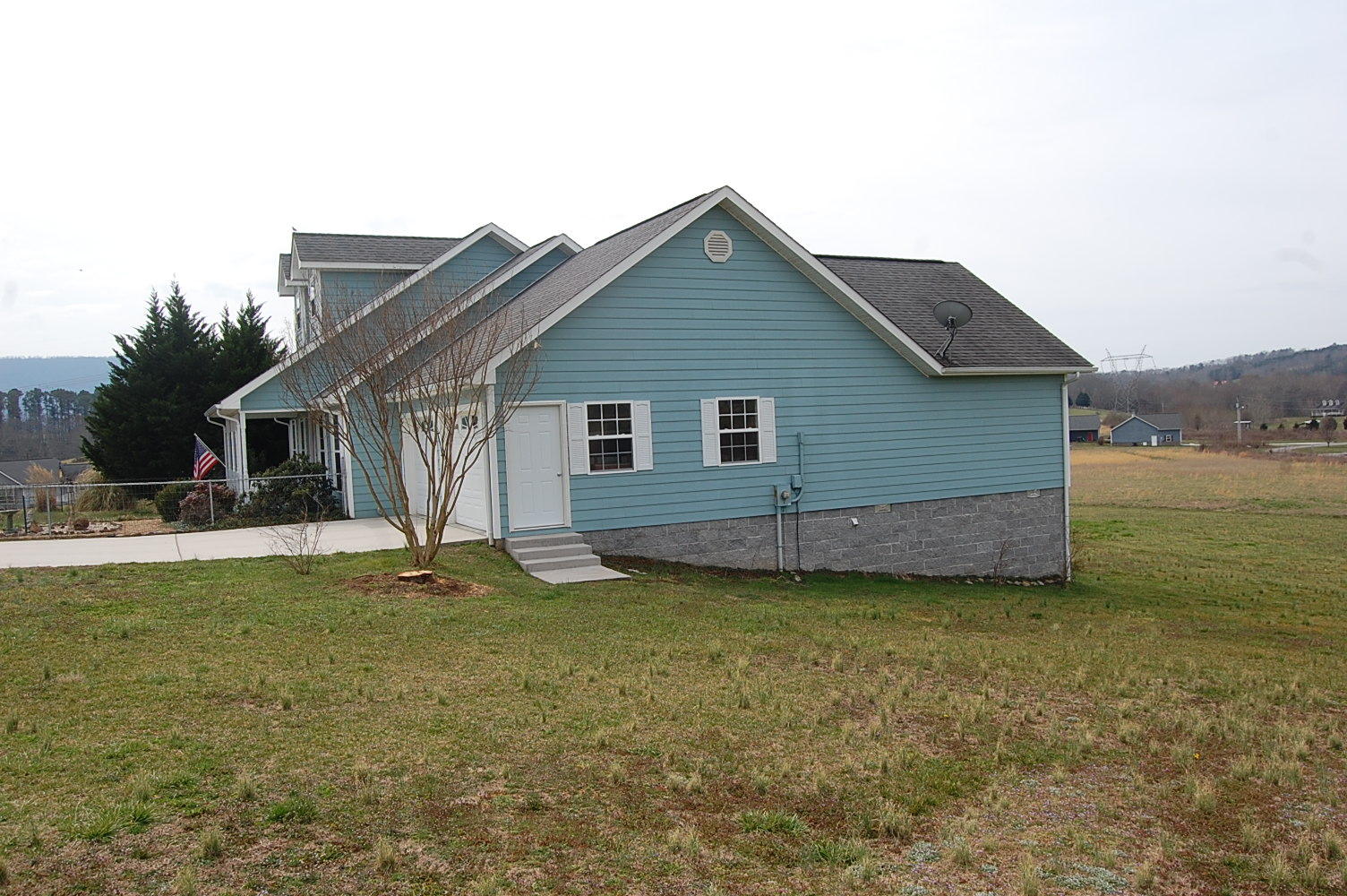 314 Neal Road Dunlap, TN 37327 - Photo 6 of 52 1242227 - 314 Neal Rd 006