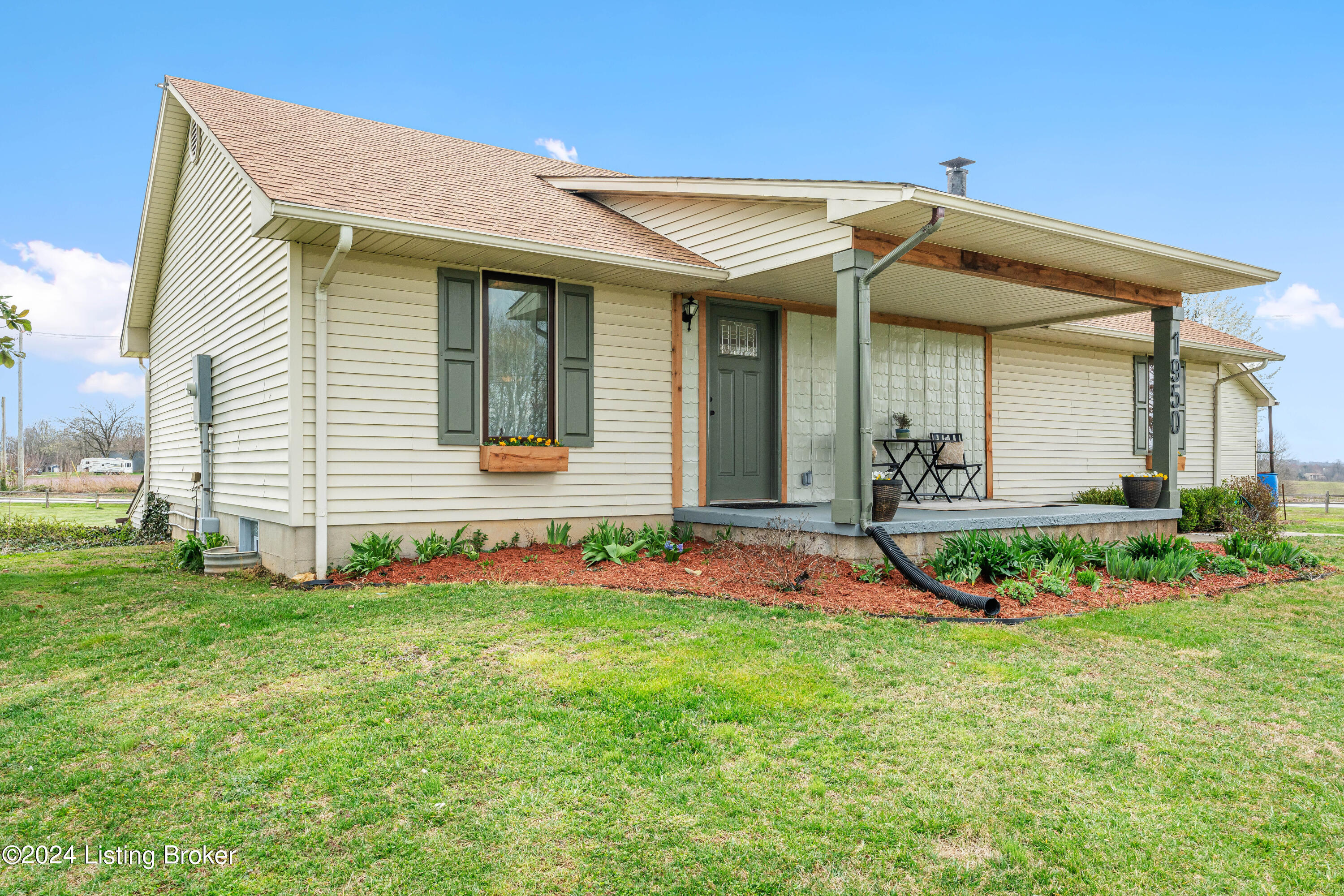 1950 Tanner Road Hodgenville, KY 42748 - Photo 5 of 59 1950 Tannder Rd (4 of 59)