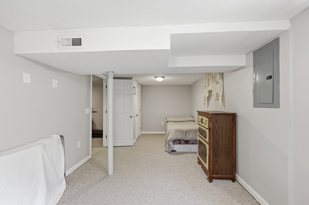 86 Scarsdale Road Springfield, MA 01129 - Photo 34 of 40