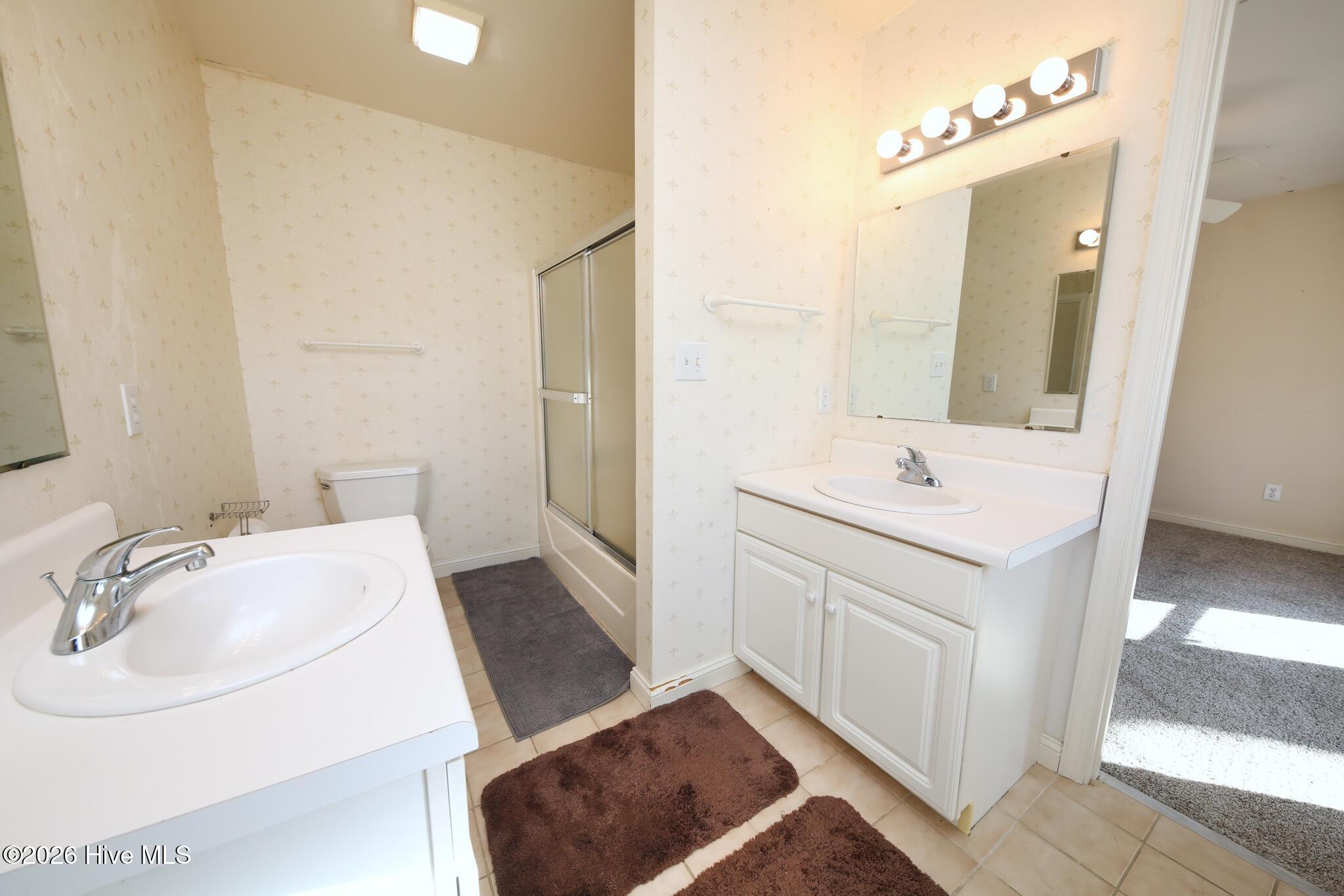 218 River Trail Winton, NC 27986 - Photo 37 of 65 Second Floor Bathroom between Bedrooms 2 & 3