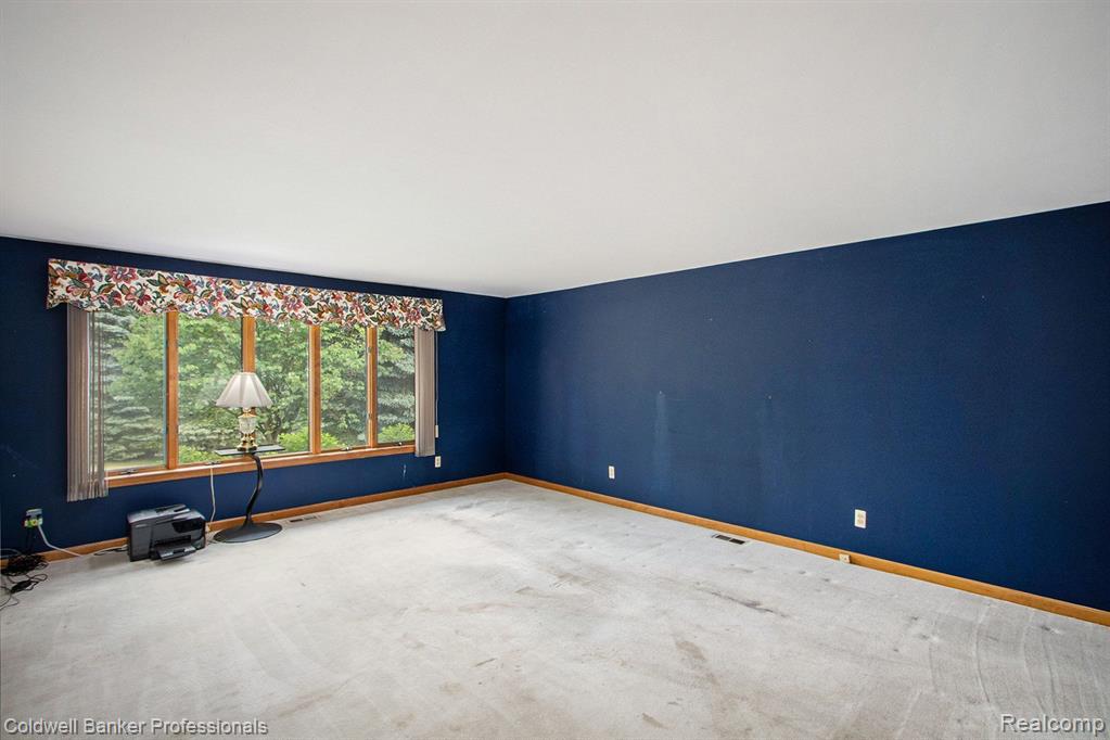 1248 Frick Road Leonard, MI 48367 - Photo 25 of 68