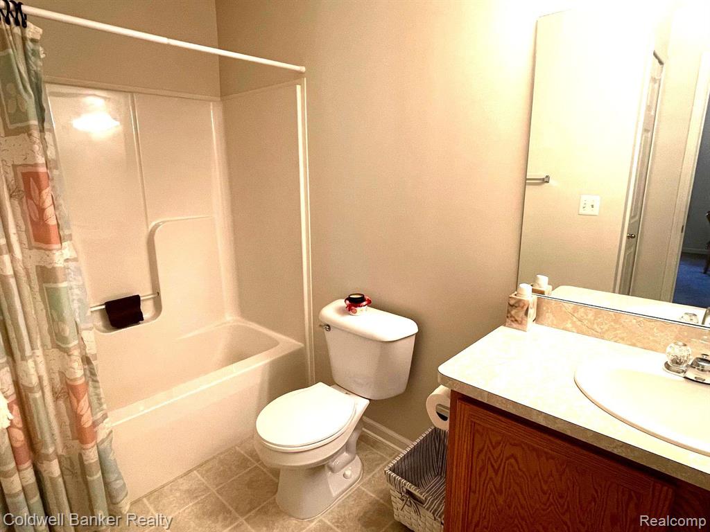 11716 Farmington Road Livonia, MI 48150 - Photo 21 of 26
